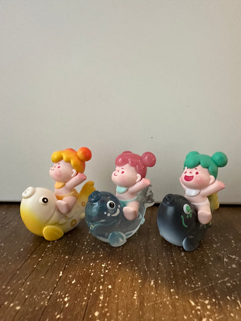 Woow Good Things Girls Riding Miniature Series