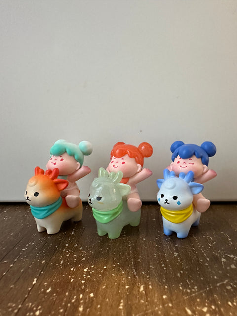 Woow Good Things Girls Riding Miniature Series