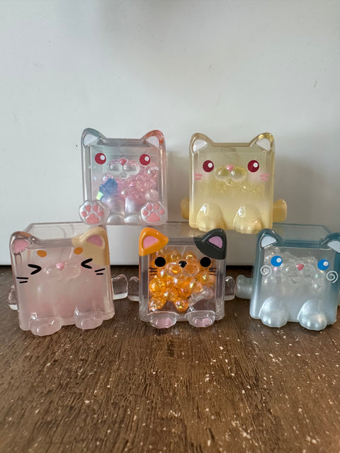 Clearance 5 - Bundle of 5 BIG square cats (Set 2)