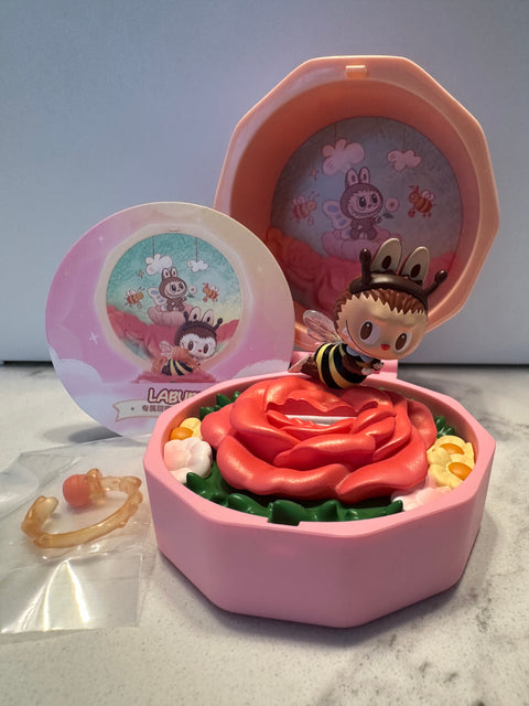 Sunday Claim Sale - Labubu pretty bee ring series 4
