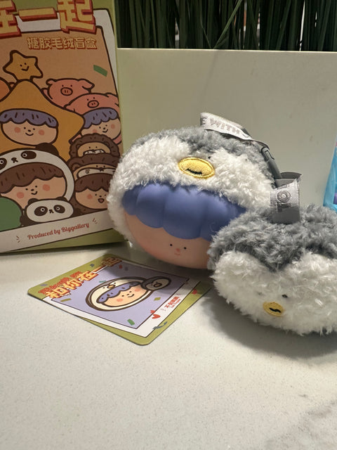 Sunday Claim Sale - Big Gallery penguin plush hanger