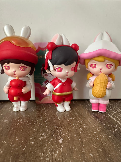 Clearance 192 - more more more Popmart bunnies