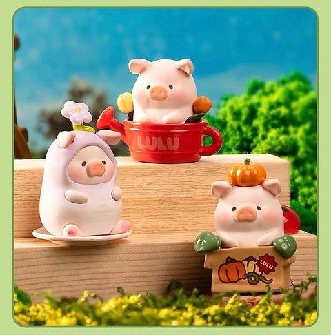 Lulu the Piggy Garden Miniatures Exclusive to 九木