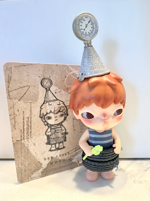 Sunday Claim Sale - Hirono with a funny hat