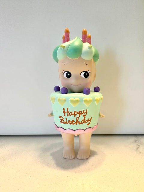 Sunday Claim Sale - Sonny Angel mint birthday cake