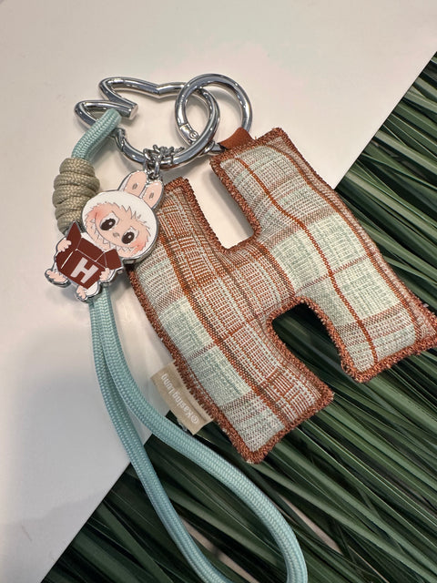 Sunday Claim Sale - Labubu ChRm "H"