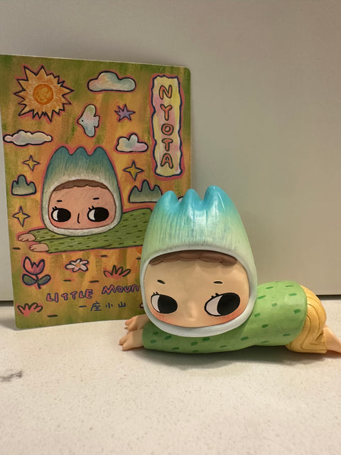 Sunday Claim Sale - Nyota is a caterpillar