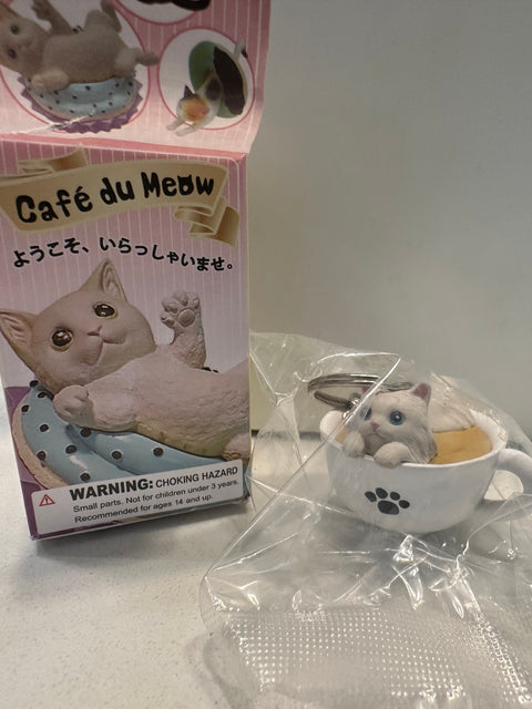 Sunday Claim Sale - Mini kitty coffee charm