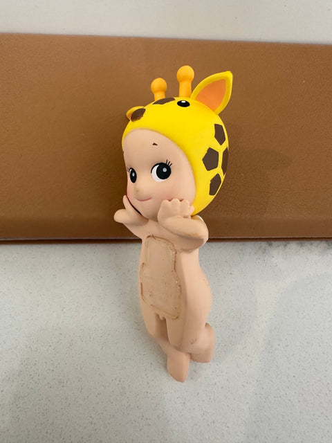 Sunday Claim Sale - Giraffe Hipper