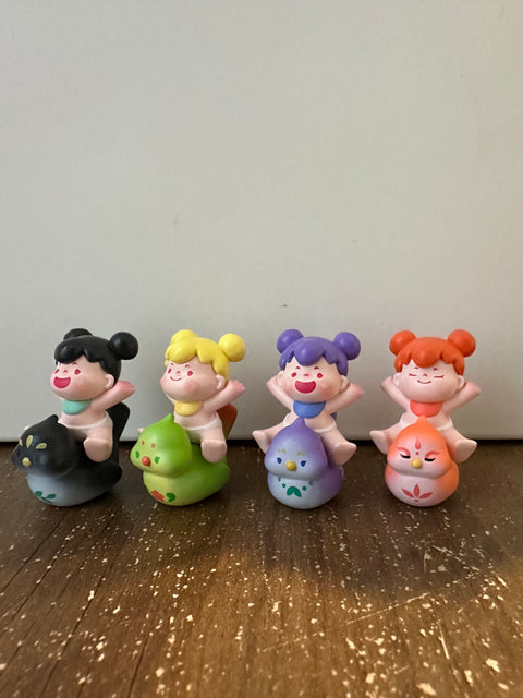 Woow Good Things Girls Riding Miniature Series