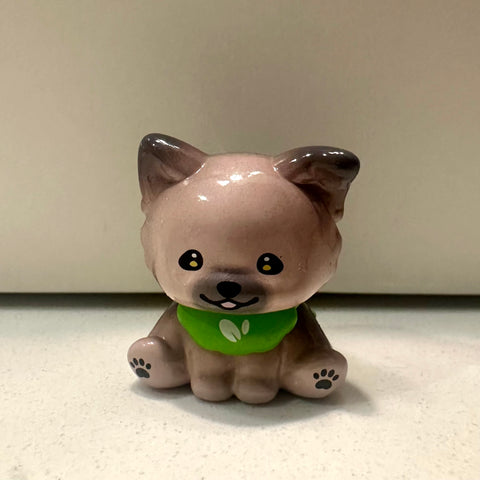 Strawberry Mousetta Dou Dou and Friends Mini Pets Series