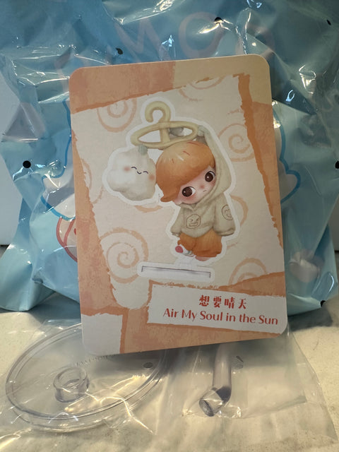 Sunday Claim Sale - Dimoo Hung