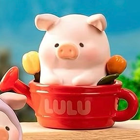 Lulu the Piggy Garden Miniatures Exclusive to 九木