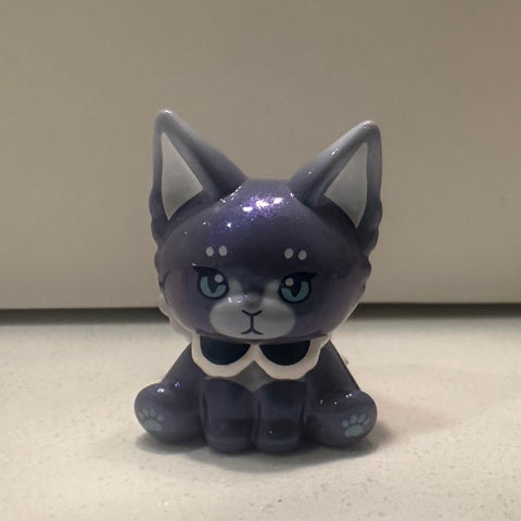 Strawberry Mousetta Dou Dou and Friends Mini Pets Series