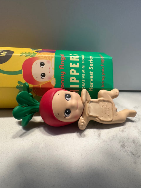 Sunday Claim Sale - Sonny Angel Raddish Hipper