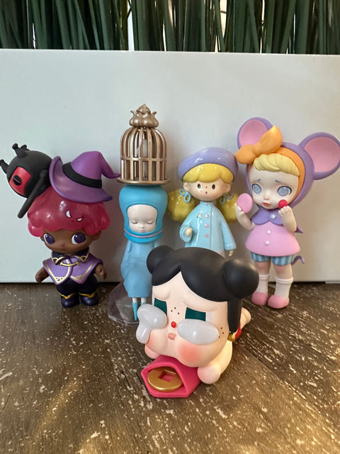 Clearance 134 - Lot of missing accessories. (Good for DIY)