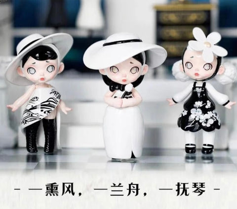 Laura The Charm of Faded Hues Series