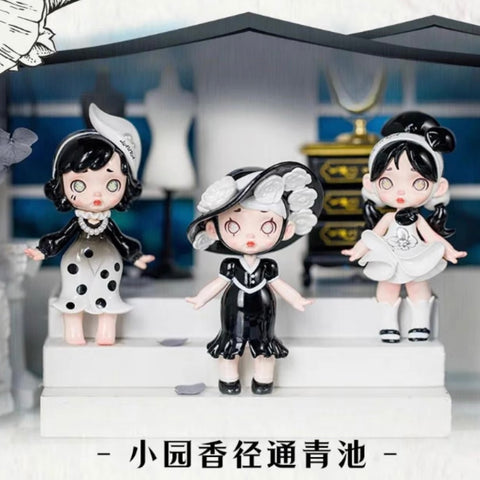 Laura The Charm of Faded Hues Series