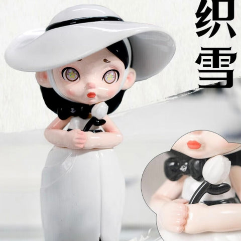 Laura The Charm of Faded Hues Series