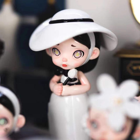 Laura The Charm of Faded Hues Series