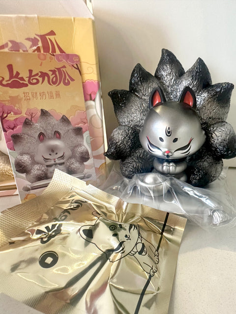 Sunday Claim Sale - Nine tail fox silvery black with a mini fox