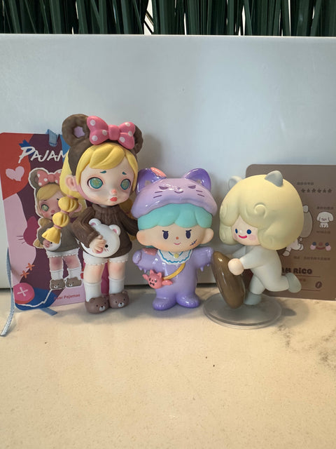 TDBF25 - lot of misfits (all missing accessories)