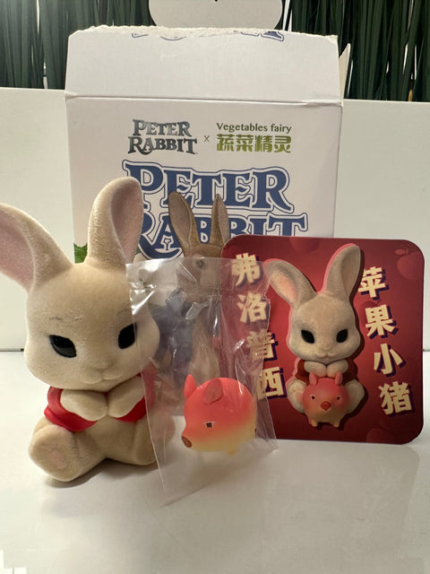 Sunday Claim Sale - Dodowo Peter Rabbit with baby apple pig