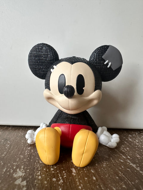 Sunday Claim Sale - Popmart Mickey no card