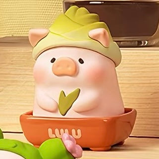 Lulu the Piggy Garden Miniatures Exclusive to 九木