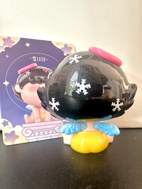 Sunday Claim Sale - Big Amlls Angel Snow White