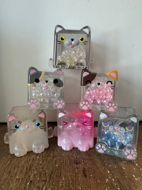 Clearance 7 - Bundle of 5 BIG square cats (Set 4)