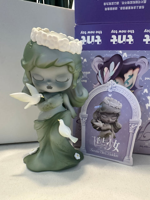 Sunday Claim Sale - New Anita statue