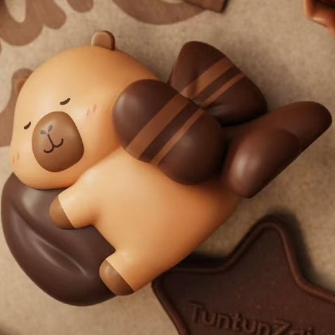 Tuntun Capybara China Pop Up Exclusive Chocolate Minis