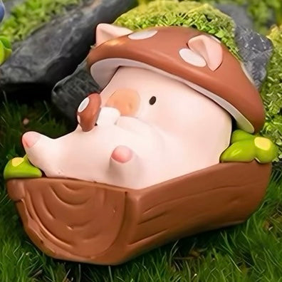 Lulu the Piggy Garden Miniatures Exclusive to 九木
