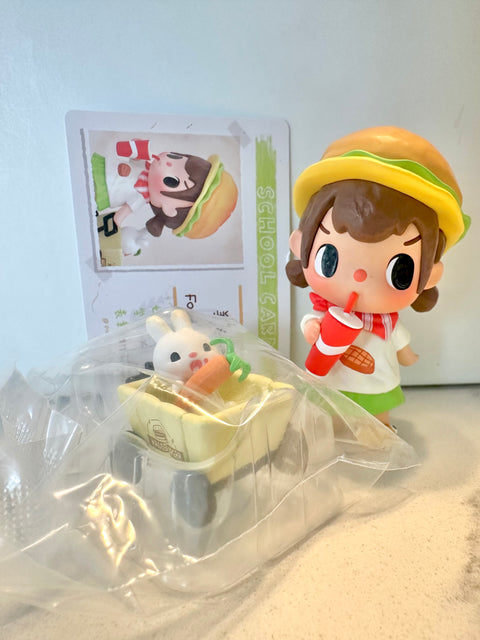 Sunday Claim Sale - Popmart Merodi likes burgers