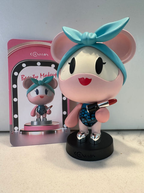 Sunday Claim sale - Kpop Beauty Esque Cosmo beauty bear