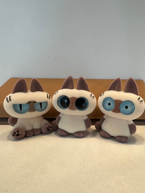 Sunday Claim Sale - Azuki babies lot 4