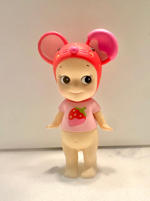 Sunday Claim Sale - Sonny Angel Strawberry Mouse