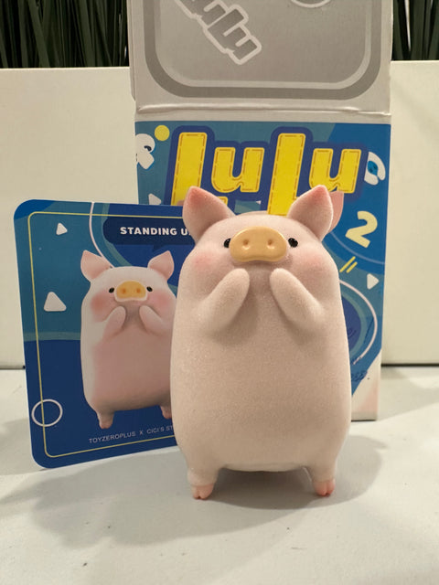 Sunday Claim Sale - Lulu standing
