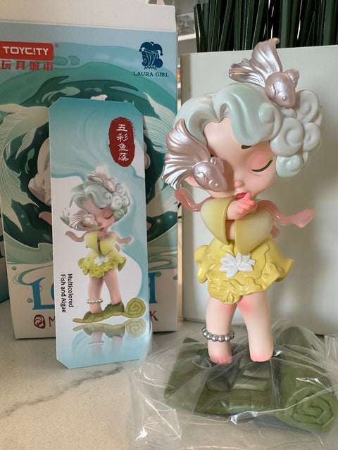 Sunday Claim Sale - Laura mythical book multicolored koi